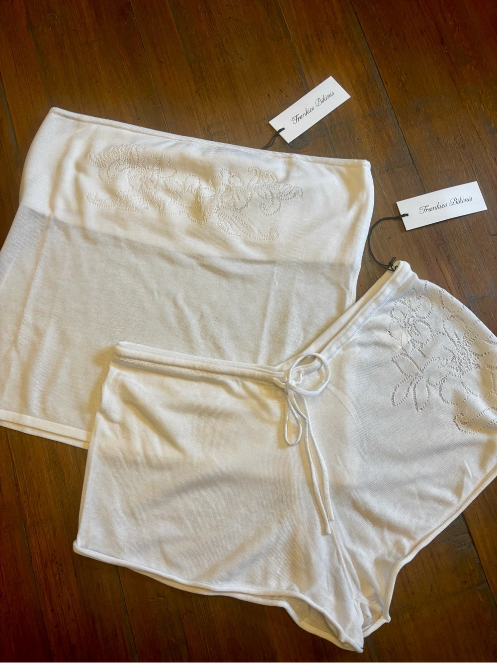 NWT white pointelle hibiscus tube top and shorts set